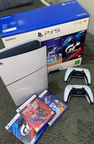 PS5 Slim 1TB na garantia +2 Controles +3 Jogos