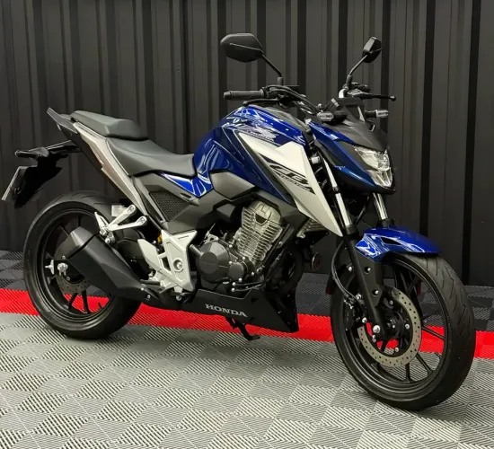 CB300