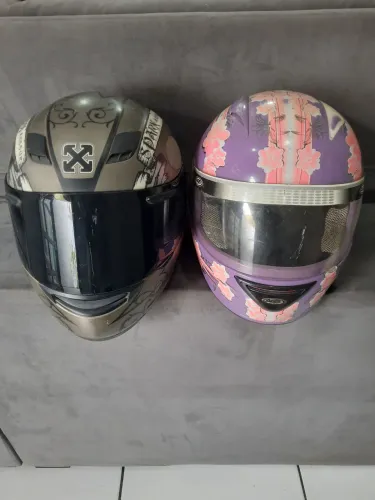 2 Capacetes