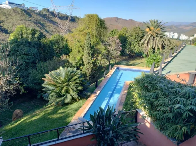 Casa à Venda no Condomínio Village Terrasse | 3 Quartos - 200 m²
