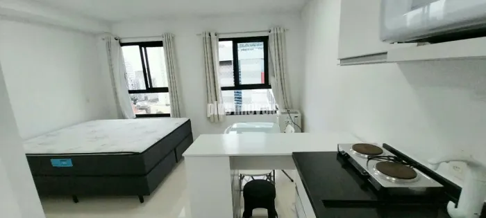 Studio em Liberdade com 24m²