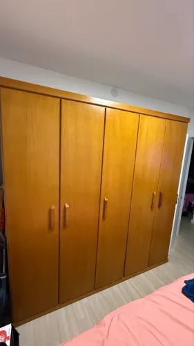 Guarda-Roupa Casal 5 Portas Medidas l 2.27* P0,55*A2,30