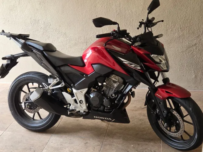 Honda CB TWISTER 300F 2025