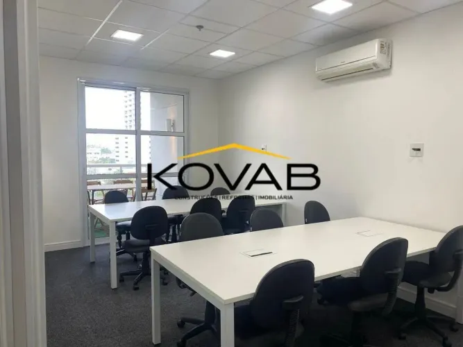 Oportunidade de Locação: Espaço Comercial de 85m² na Chácara Santo Antônio, totalmente mob