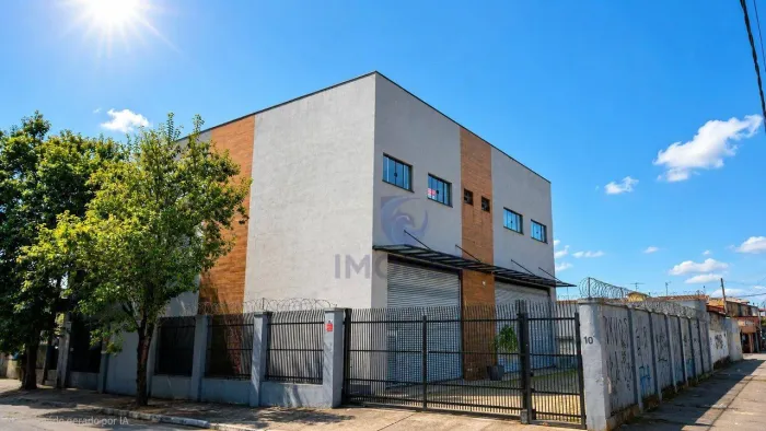 Salão comercial no bairro Vila Maria de Maggi próximo ao centro, Suzano/SP