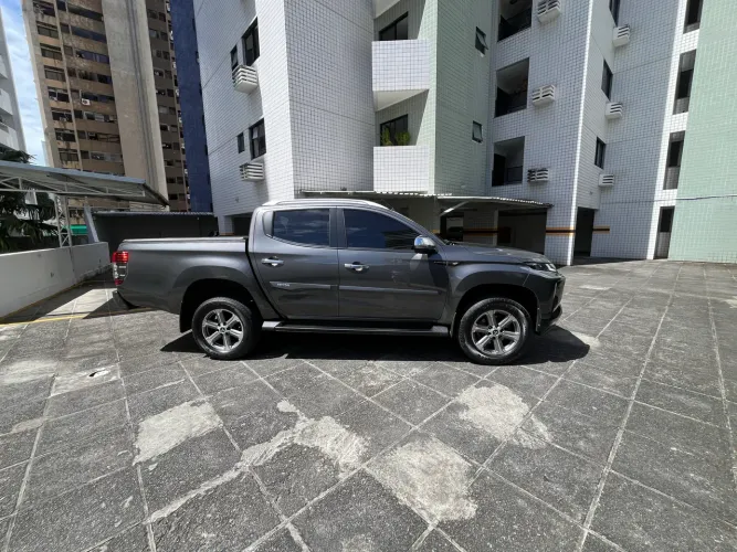 Mitsubishi L200 Triton Sport HPE-S 2.4 CD Dies. AUT 2024