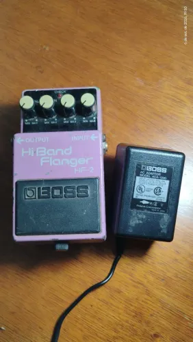 VENDO PEDAL FLANGER HF-2 BOSS JAPONÊS ORIGINAL COM FONTE! COM DEFEITO, LEIA A DESCRIÇÃO.