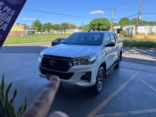 Toyota Hilux CD SRV 4X4 2.8 TDI Diesel Aut. 2020