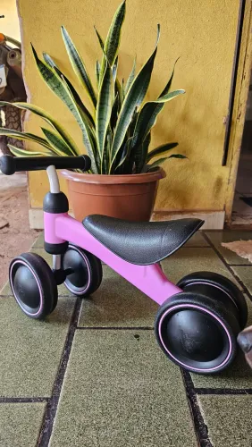 Bicicleta de equilíbrio buba