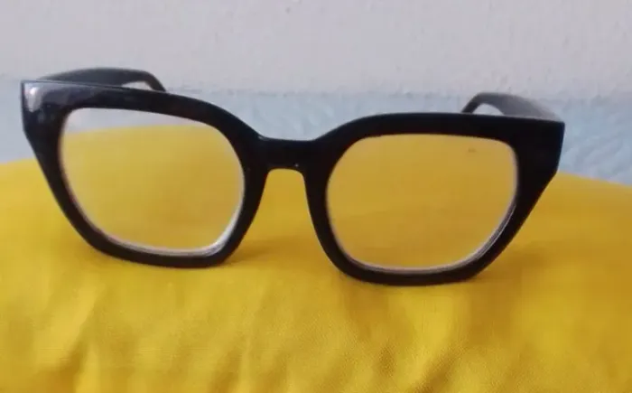 Óculos Jones New York J226 Tortoise Modelo Feminino. 50mm. Armação usada em ótimo estado