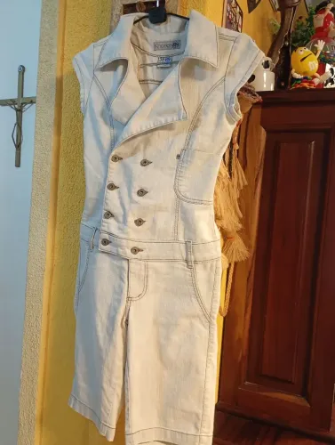 Macacão jeans feminino 38
