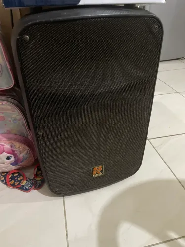 Caixa de som ativa Staner 15 polegadas 