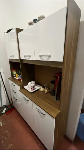 Armário novo com apenas 2 meses de uso