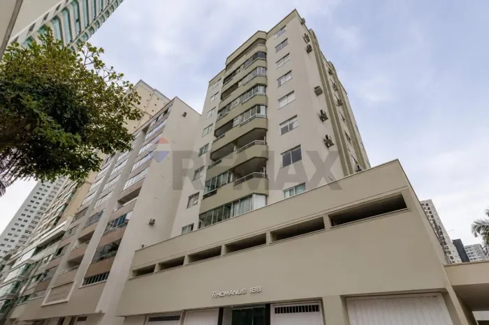Cobertura à venda no Edifício Rhomanus | Centro de Balneário Camboriú