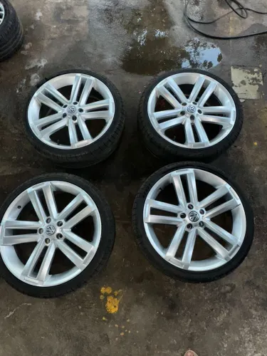 Rodas amarok aro 20 