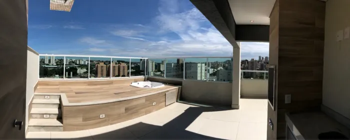 Cobertura no Copacabana com vista do Praia