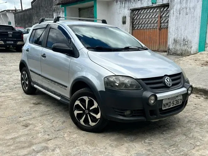 Volkswagen Crossfox 1.6 MI Total Flex 8V 5P 2010