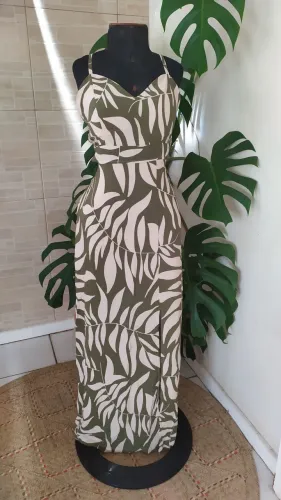 Vestido floral em visco linho Tam M 