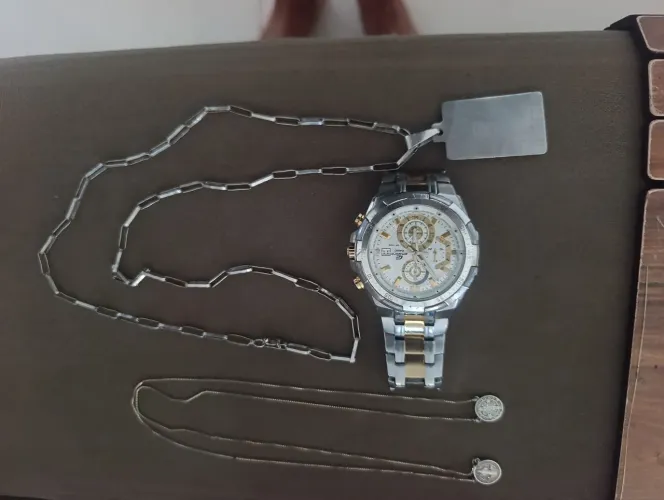 Cordão de pratas + relógio 