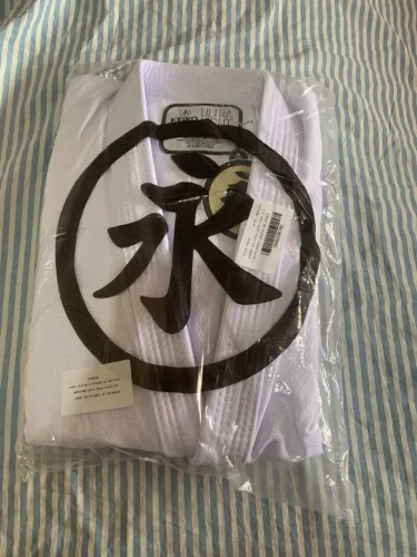 Vende-se Kimono NOVO