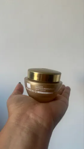 Creme facial Renew Avon creme noturno