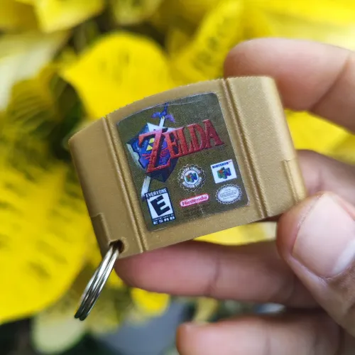 Chaveiro Mini Cartucho Dourado N64 Zelda Ocarina of Time