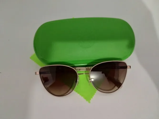 Óculos de sol feminino 