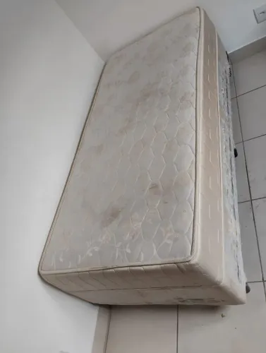 Box conjugado com molas ensacadas