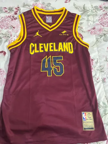Camisa basquete Cavaliers (Mitchell)