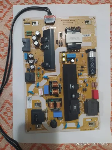 Placa de fonte de alimentação de TV Samsung.