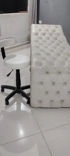 Vendo maca e cadeira de estética 450,00