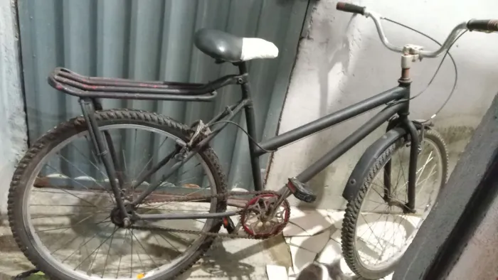 Bicicleta usada no precinho