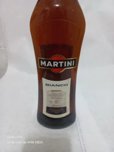 Bebida martine bianco garrafa antiga lacrada