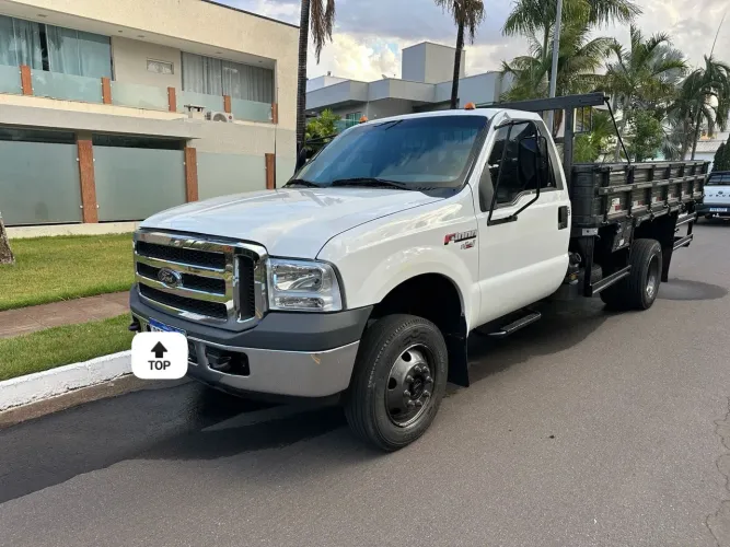 F-4000 2017/2018 4x4 - segundo dono tirado Goiânia - somente venda
