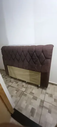 Cabeceira com pezinho 