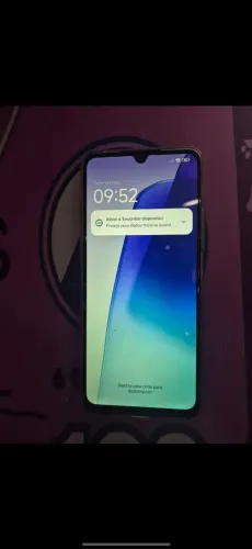 Vendo celular Redmi 14C 256gb de armazenamento e 8gb de ram (Leia a descrição)