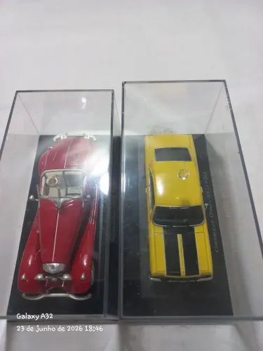 2 carrinhos escala 1:38 carros do Brasil 