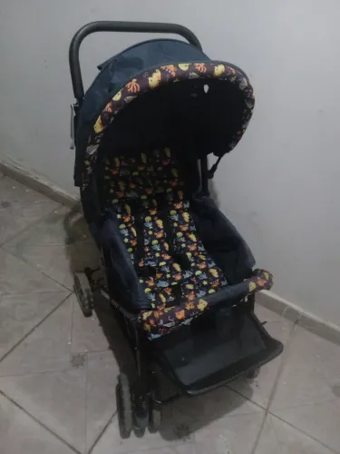 Vende-se carrinho de bebe