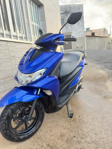 Moto fluo 125