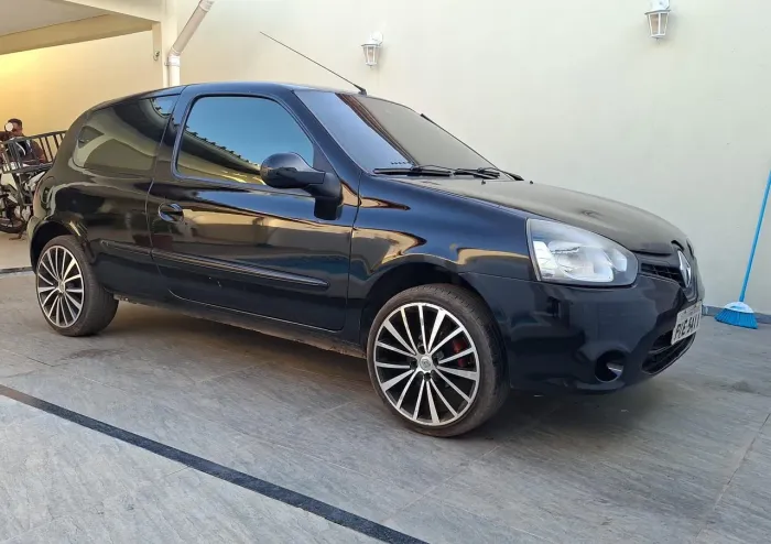 Renault Clio Authentique 1.0/1.0 Hi-power 16V 3P 2015