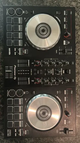 Controladora Pioneer DDJ-SB3