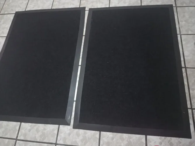 Tapete de borracha sanitizante Kapazi 1,30 m x 90 cm