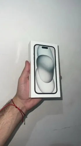 iPhone 15 128 GB PRETO LACRADO COM 1 ANO DE GARANTIA APPLE