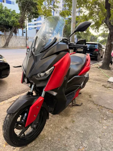 Moto Yamaha Xmax 250 ABS