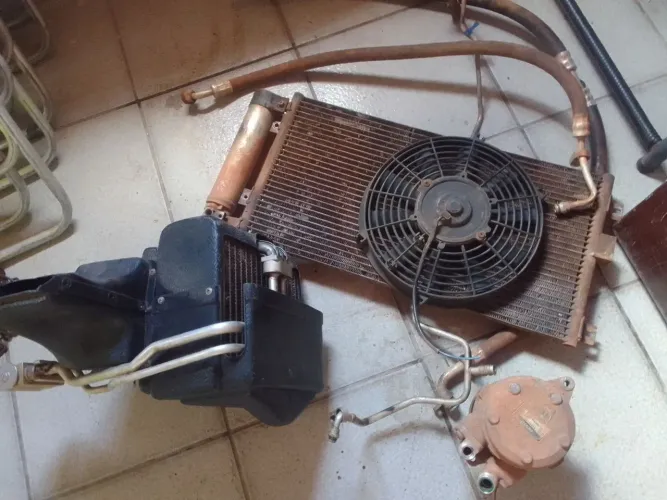 Venda peças de carro celta