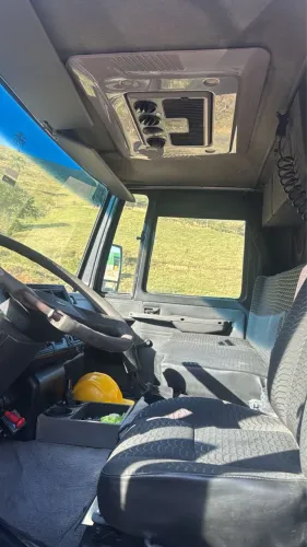 Ford cargo 816 2013, quitado pra venda baixo da fipe