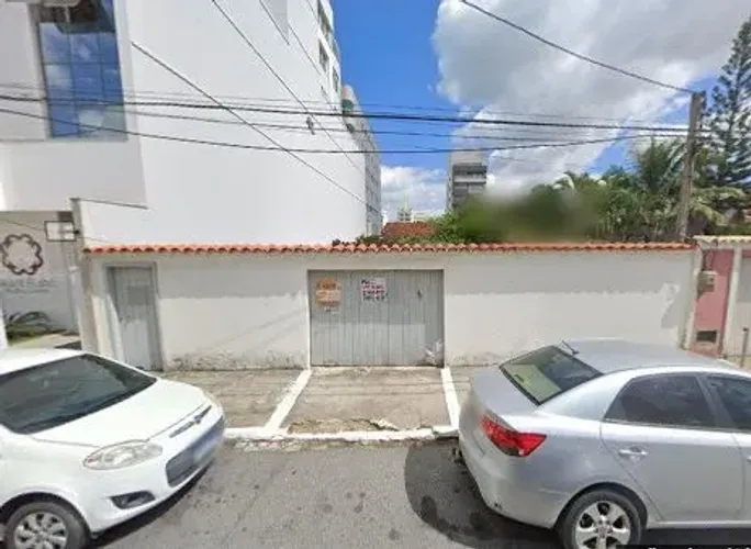 Terreno a venda na rua Mar Del Plata nos Cavaleiros, ao lado do Edifício Mont Blanc - Maca