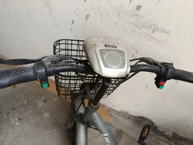 Bicicleta lev E-baike usada