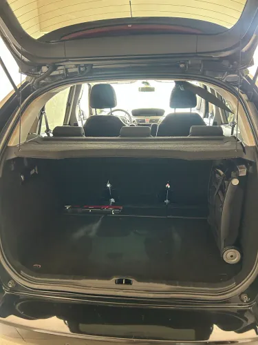 Citroen C4 GLX 2.0 Flex 16V 5P Aut. 2011