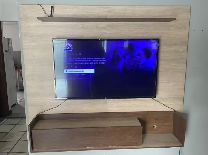 Vende-se um painel em bom estado
